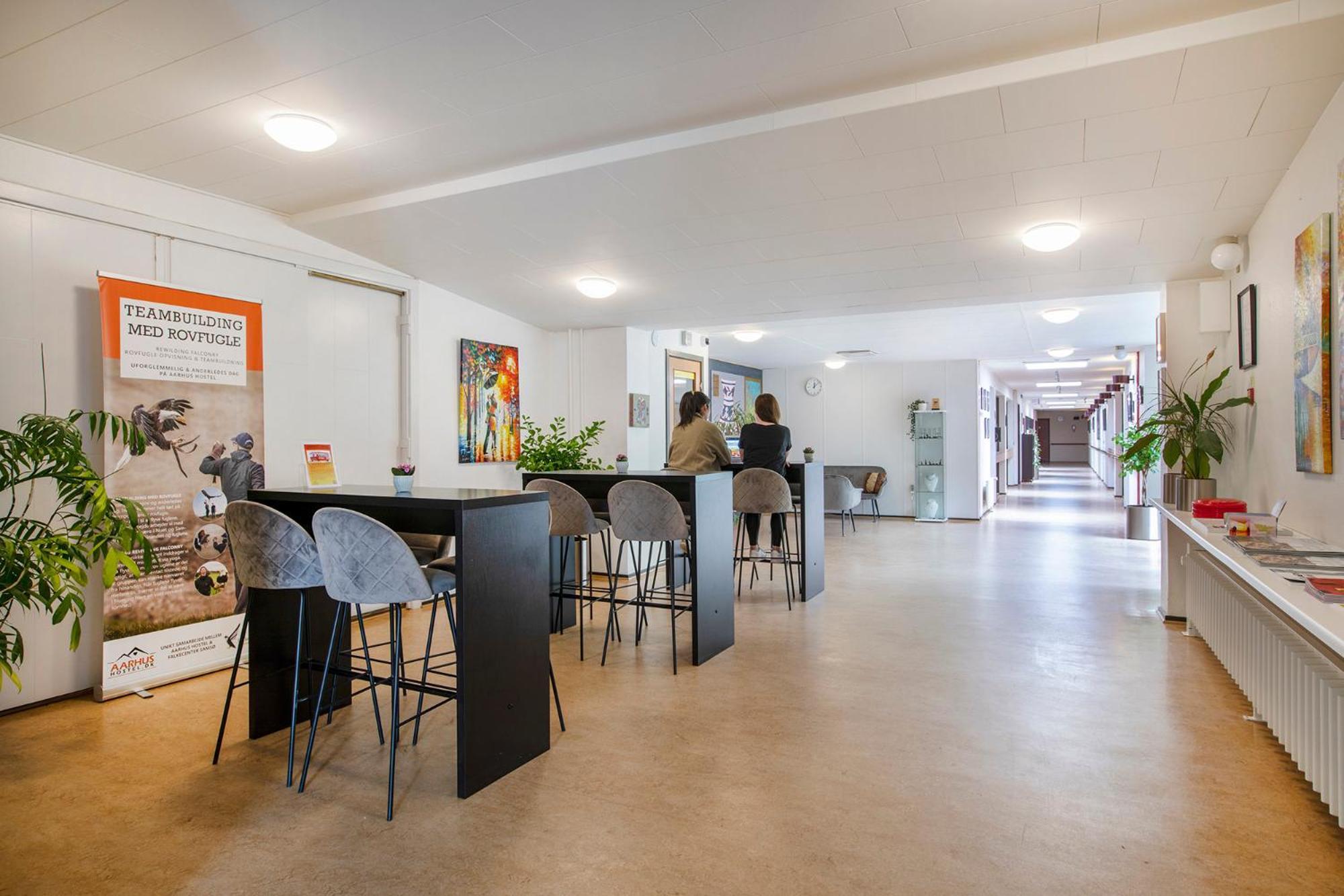 Aarhus Hostel Og Hotel Ngoại thất bức ảnh